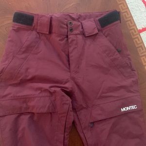 Montec ski pant burgundy size Small EUC